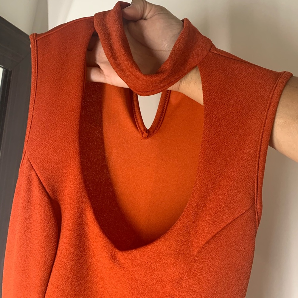 Dress - Picture 6 of 7